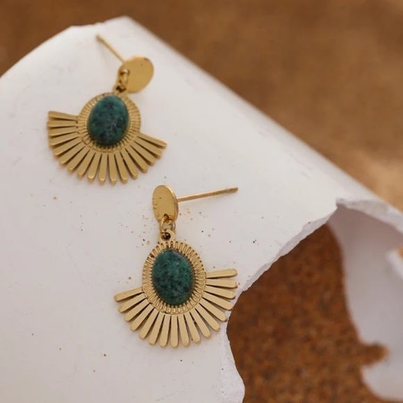 ⭐️ New 18k gold plated natural african turquoise dangle earrings - Picture 5 of 10